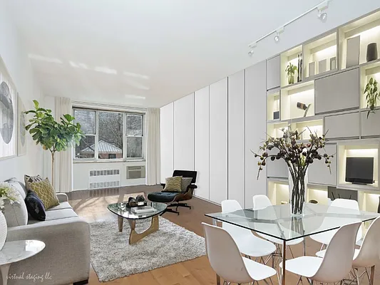 Sold by Sotheby's International Realty | media 1