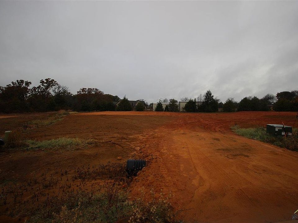 2nd image of 21559 Castle Rock Cir