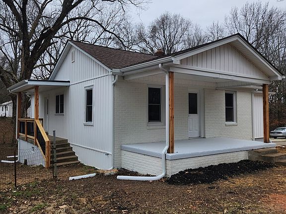 2nd image of 803 Gwen St