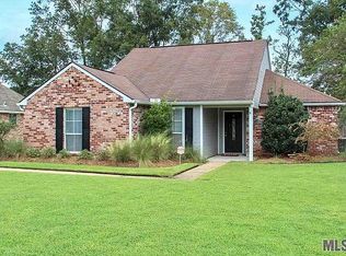 18196 Lake Iris Ave, Baton Rouge, LA 70817
