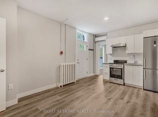 82 Welland Ave #5, Saint Catharines, ON L2R 2N1