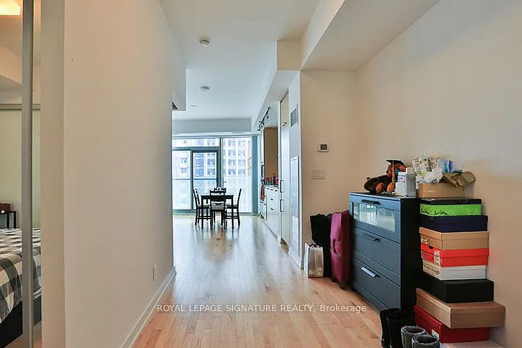 14 York St #2504 — Photo 2