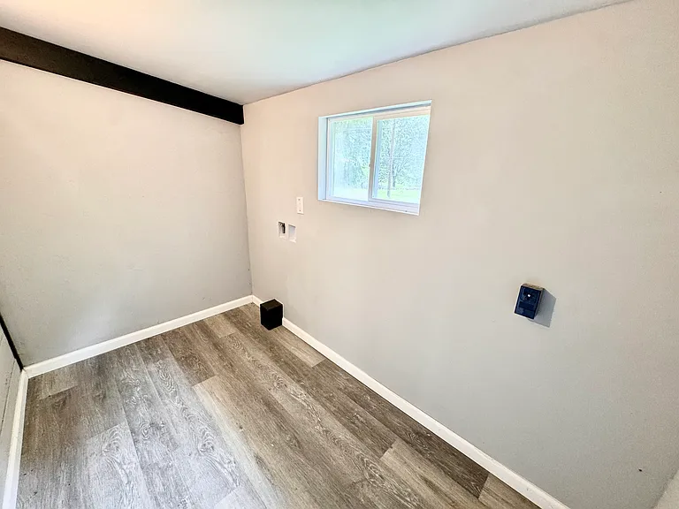 6 Irma Ln — Photo 16