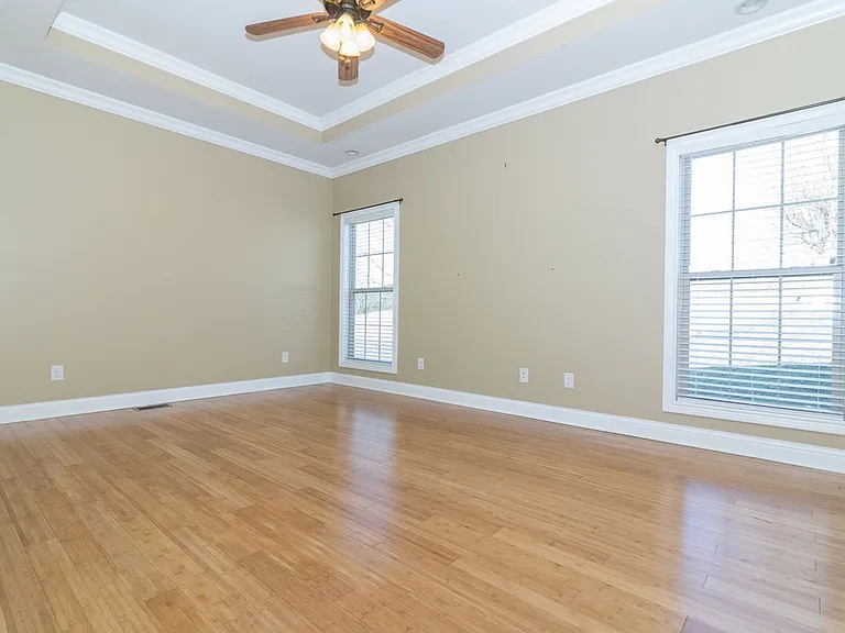 114 Lowball Ln — Photo 30
