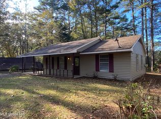 204 Pine Ridge Rd, Florence, MS 39073