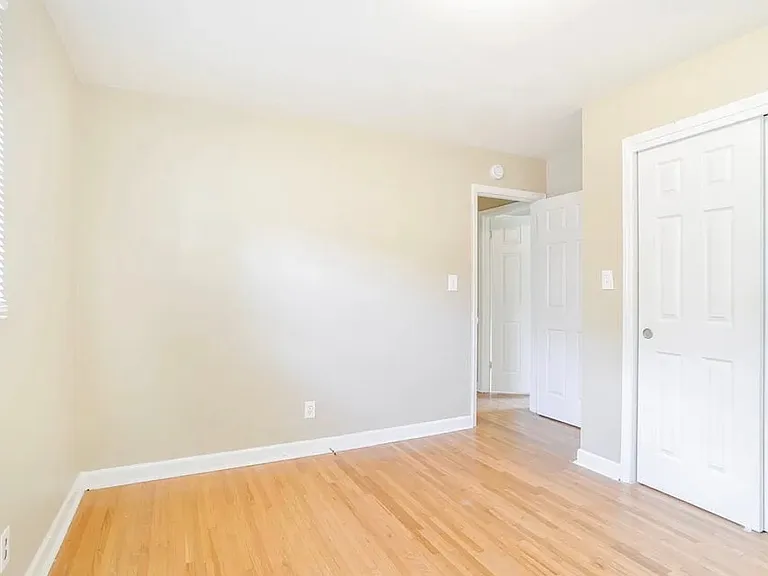 3336 Sunset Rd — Photo 2