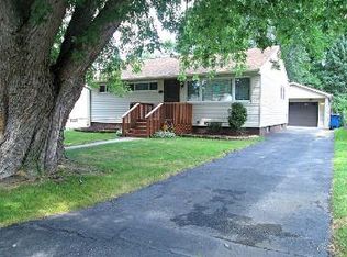 15537 Elm St, South Holland, IL 60473