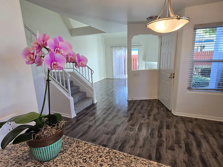 77 W Harrison Ave — Photo 3