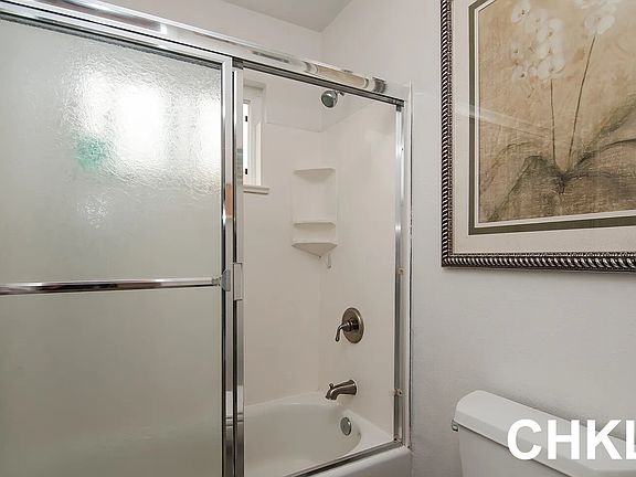 5th image of 4387 Illinois St Unit 3