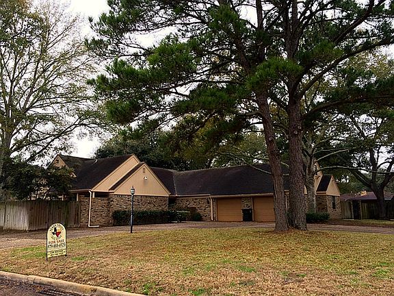 2nd image of 102 Sunset Ave