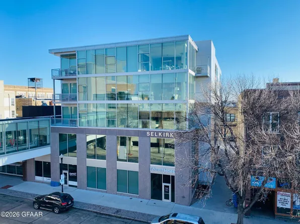 15 S 4th St #307, Grand Forks, ND 58201