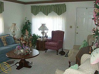 2nd image of 6211 Twin Oaks #28