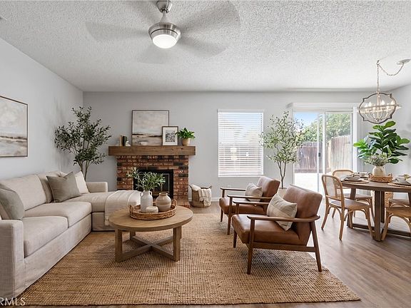 5th image of 371 Red Cedar Pl