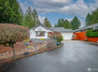 9800 Steamboat Island Rd NW, Olympia, WA