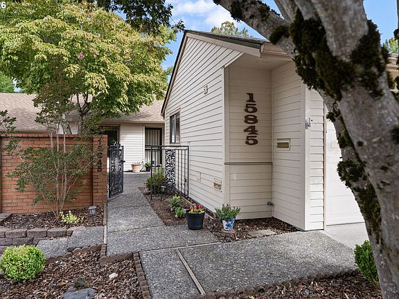 2nd image of 15845 SW Greens Way
