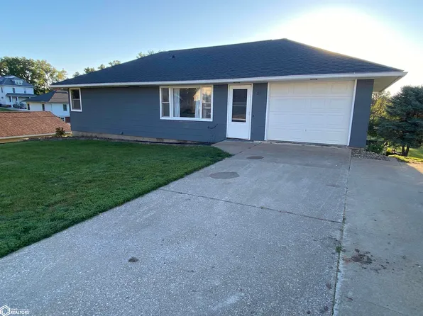 511 N Orchard St, Brooklyn, IA 52211