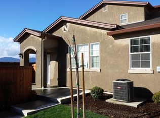 592 Mission De Oro Dr, Redding, CA 96003