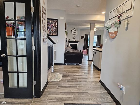 4th image of 1439 Silver Pine Ln