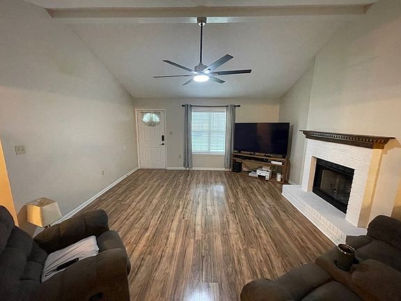 4th image of 3740 Heatherwoods Dr
