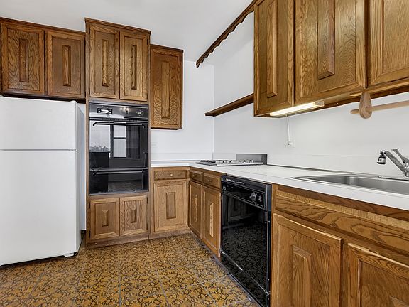 4th image of 2500 Johnson Ave APT 14T