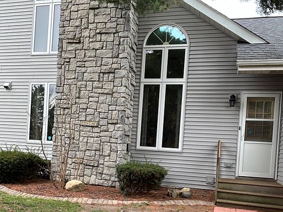 2nd image of 3118 Helfred Ave