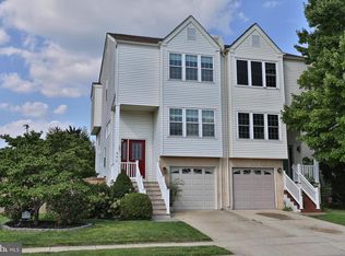 446 Pleasant Valley Dr, Conshohocken, PA 19428