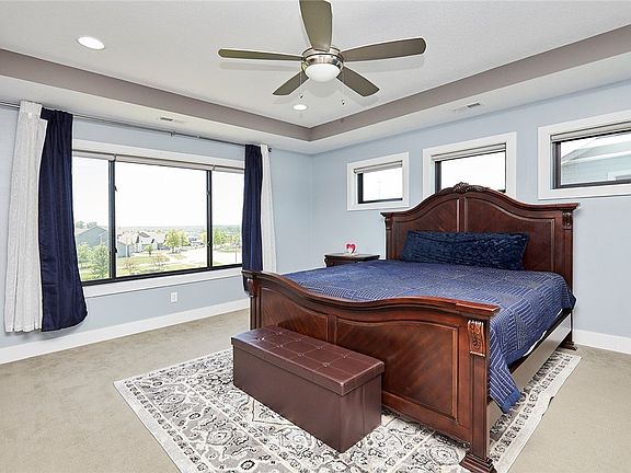 5th image of 9286 Tamarack Dr