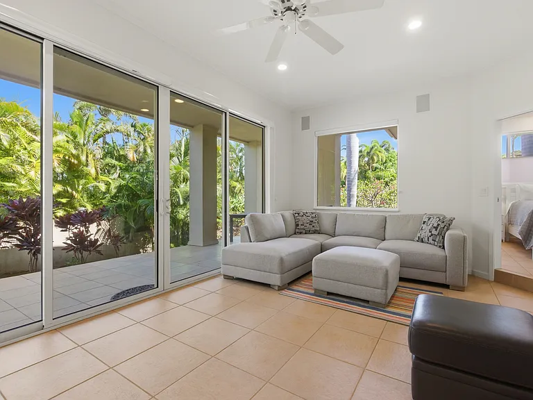 357 Kualono Pl — Photo 11