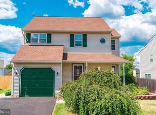555 Paddock Cir, Telford, PA 18969