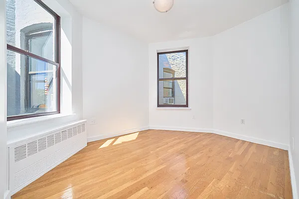 Rented by Bohemia Realty Group | media 9
