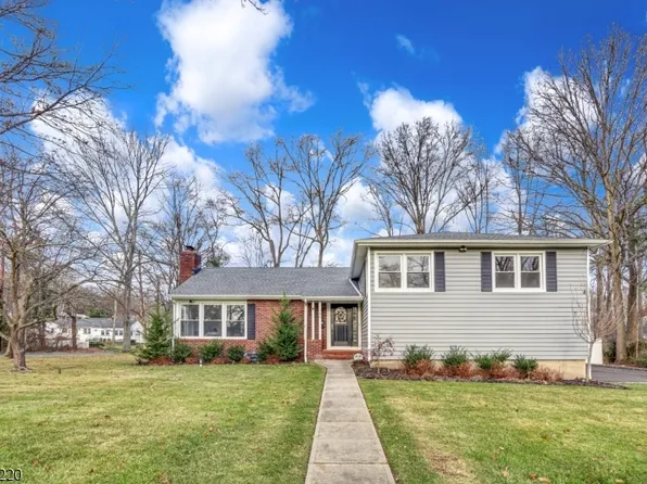 340 LONGVIEW DRIVE, Mountainside Boro, NJ 07092