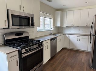 10 Myrtle St #5-1B, Waltham, MA 02453
