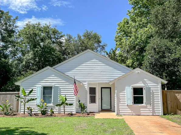 1102 Oakcrest Dr, Charleston, SC 29412