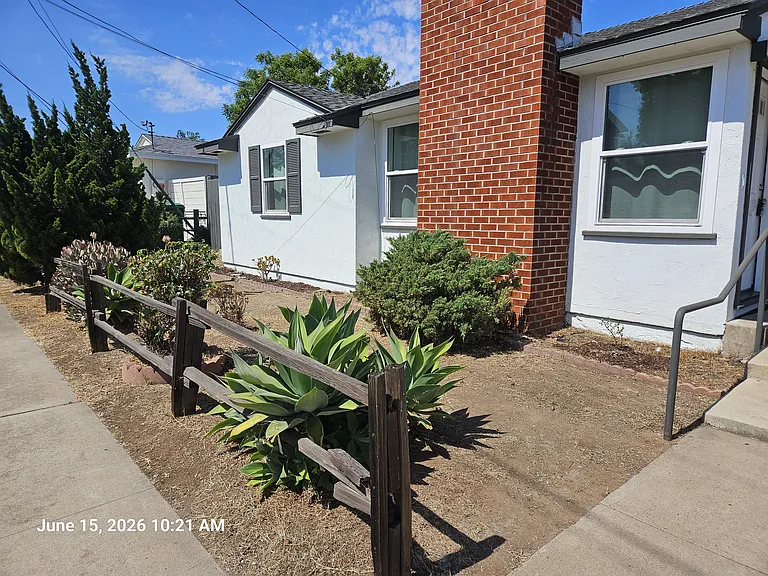 6486 Winona Ave — Photo 2