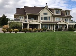 9301 Rolling Ridge Dr, Traverse City, MI 49686