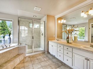 810 Snoqualm Pl, North Bend, WA 98045