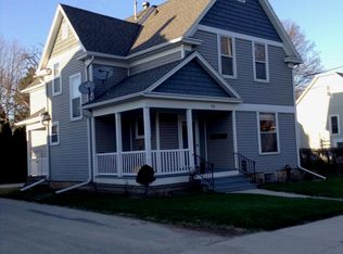 712 Huron St, Manitowoc, WI 54220