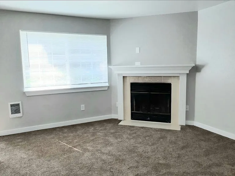 412 Center Rd #F2 — Photo 9