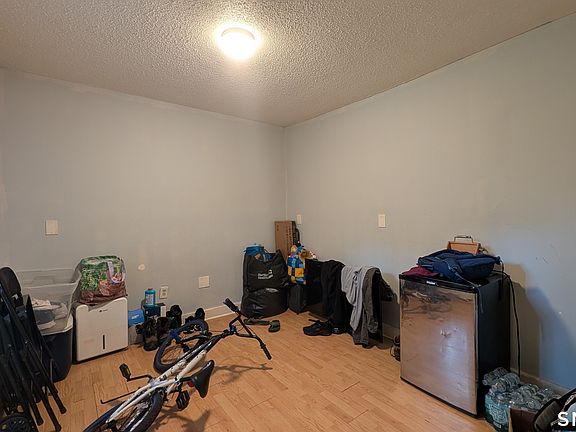 5th image of 35 Lake Street