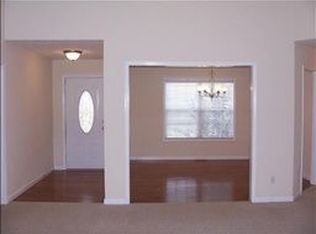 1554 Autumn Dr, Clarksville, TN 37042