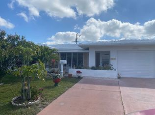 9651 45th Way N #1-B, Pinellas Park, FL 33782