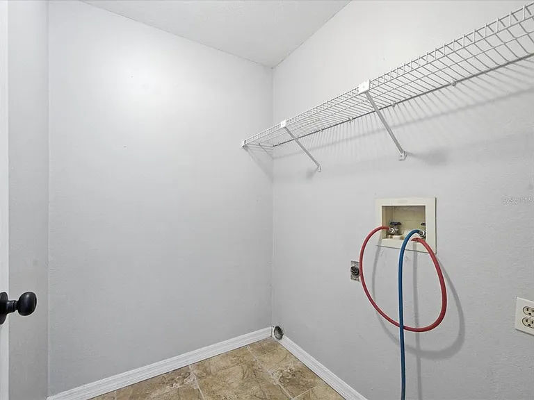 7615 Lemon Wood Ct — Photo 34