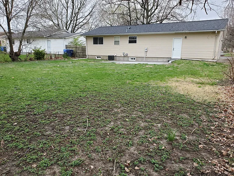 1827 Don Donna Dr — Photo 11