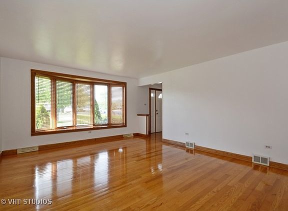 2nd image of 12029 W Lancaster Ct