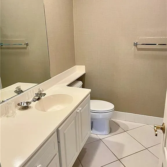 5601 Cove Cir — Photo 32