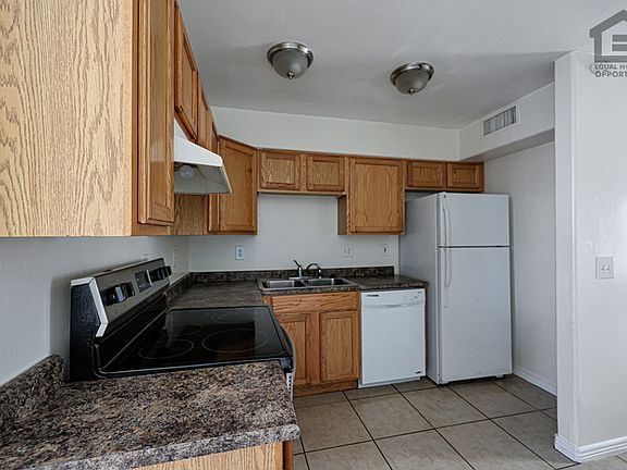 5th image of 2614 E Monte Vista Rd APT 1