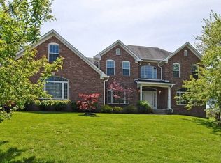 9253 Deer Ridge Dr, Zionsville, IN 46077