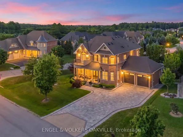 3 Holdroyd Ct, Halton Hills, ON L7G 0E8