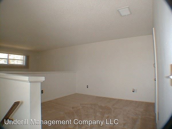 2nd image of 1448 Croftwood Dr