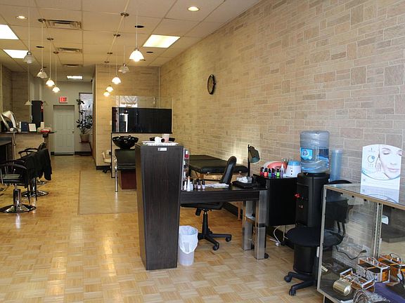 3rd image of 2225 W Chicago Ave APT C